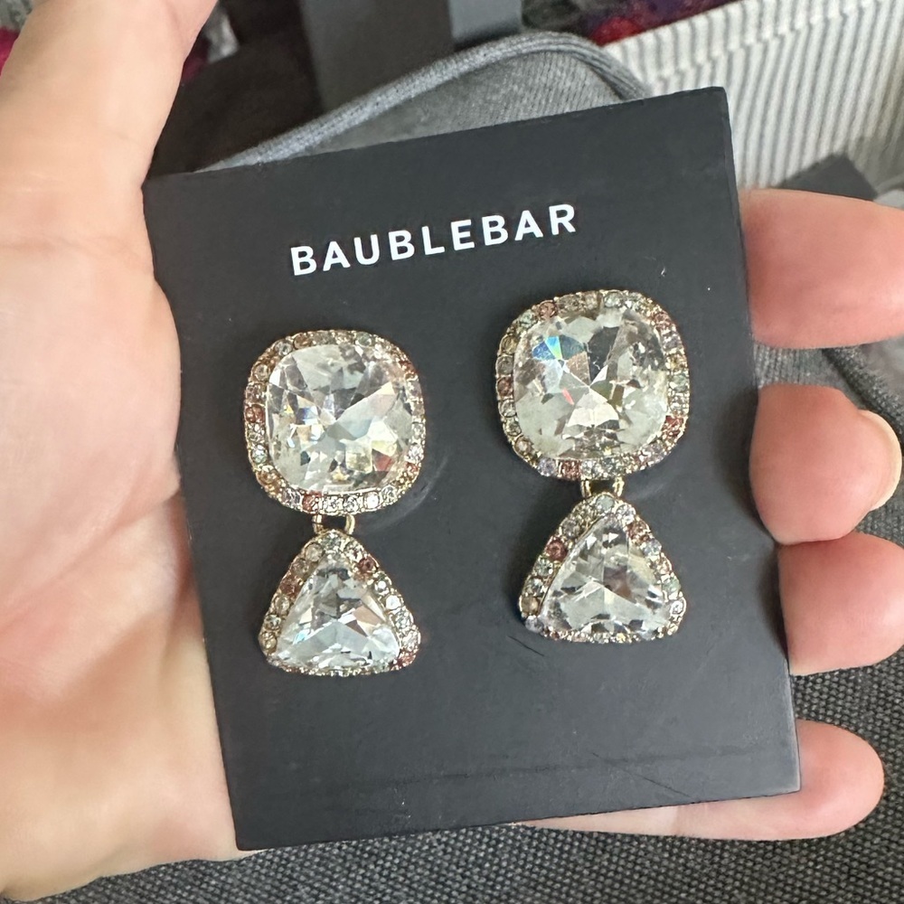 Bauble Bar Orla Drop Earrings. 
New in Box. 
Retail- $60 - Picture 6 of 6